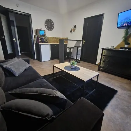 Gold Apartment